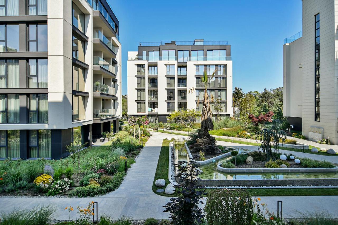 Sea Flats With Parking And Pool In Azur * Aziz Konstantin ve Elena