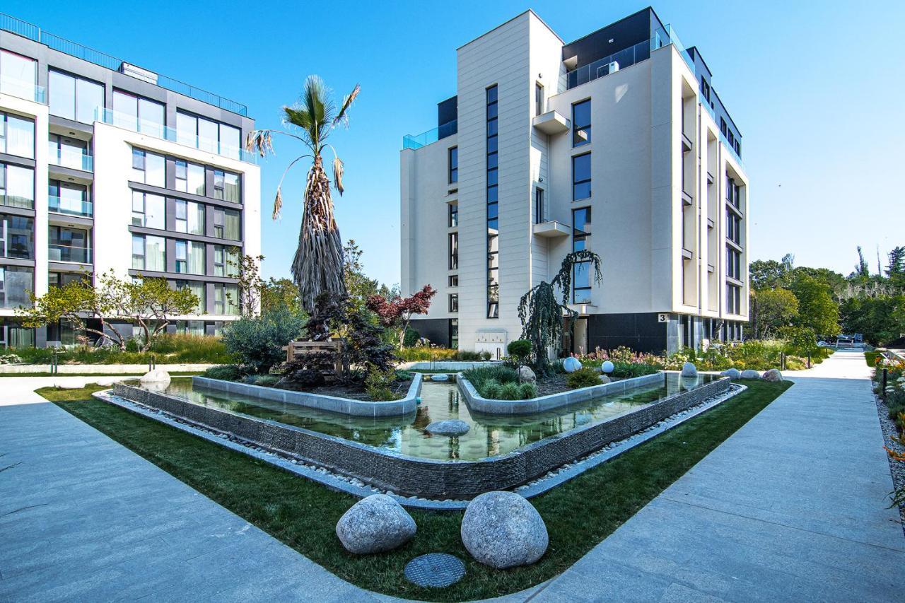 Daire Sea Flats With Parking And Pool In Azur *